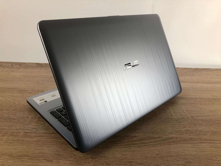 Milyen notebookot vegyek internetezésre?